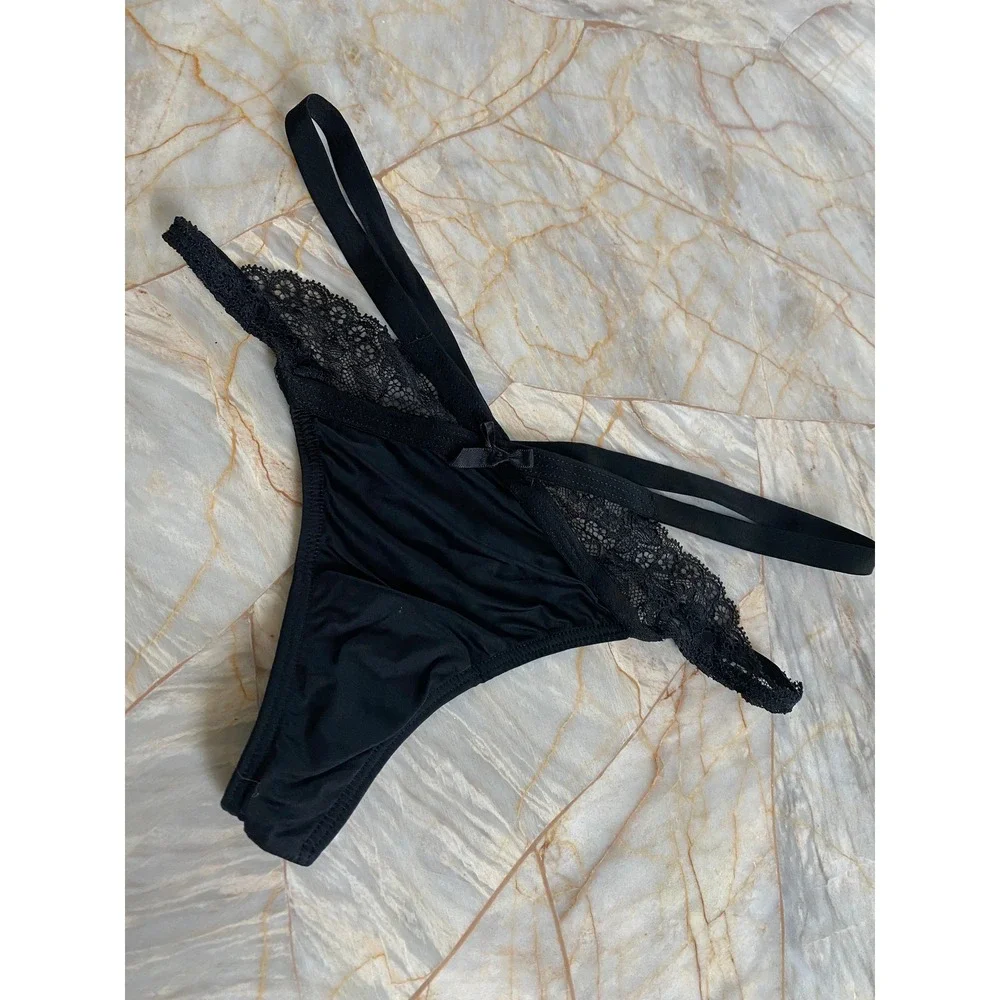 Victoria's Secret Black Strappy Lace Thong Panty  Caged Straps XS